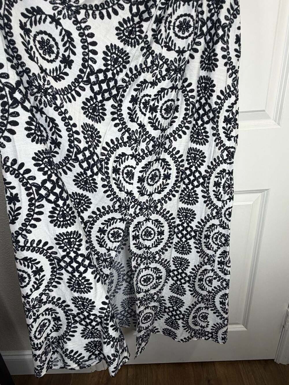 Cupshe Black Ornate Flutter Sleeve Maxi Dress Size S - Picture 8 of 8